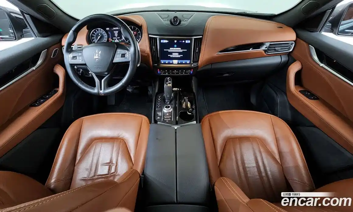 Maserati Levante 2022 2.0 автомат (гидро), фото 10 Maserati Levante 2022 2.0 автомат (гидро), фото 10