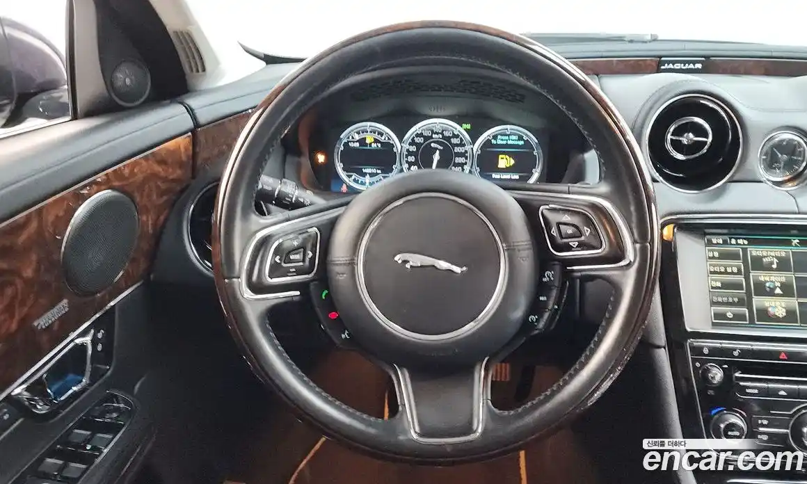 Jaguar XJ 2014 3.0 автомат (гидро), фото 12 Jaguar XJ 2014 3.0 автомат (гидро), фото 12