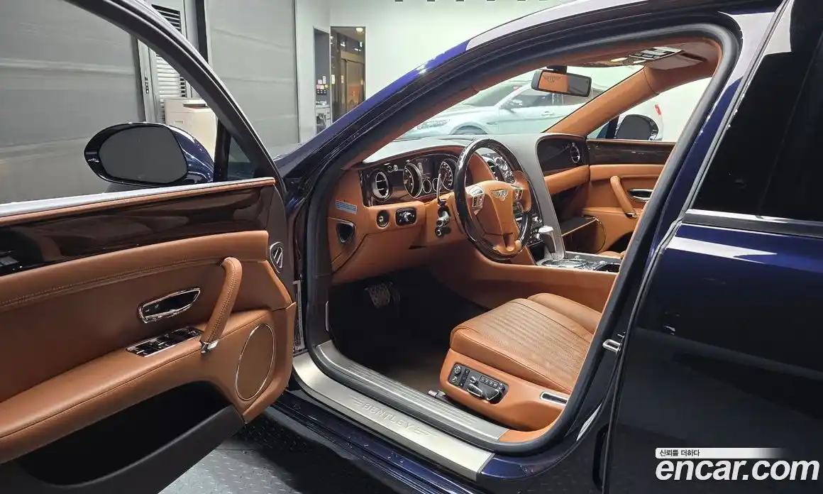 Bentley Flying Spur 2017 4.0 автомат (гидро), фото 13 Bentley Flying Spur 2017 4.0 автомат (гидро), фото 13