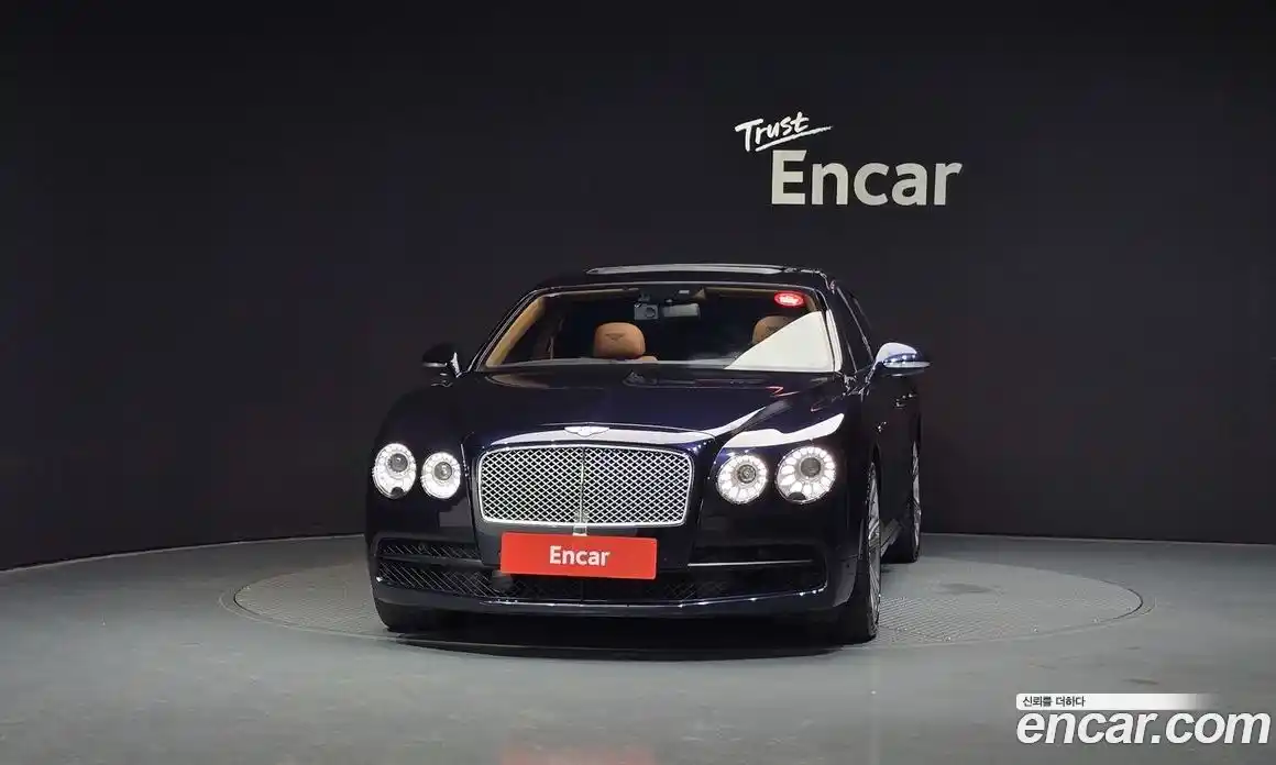 Bentley Flying Spur 2017 4.0 автомат (гидро), фото 3 Bentley Flying Spur 2017 4.0 автомат (гидро), фото 3