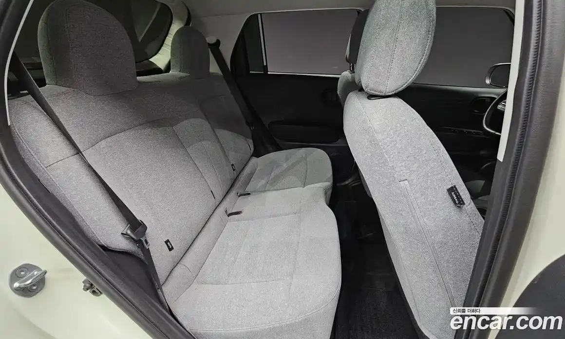 Hyundai Casper 2023 1.0 автомат (гидро), фото 18