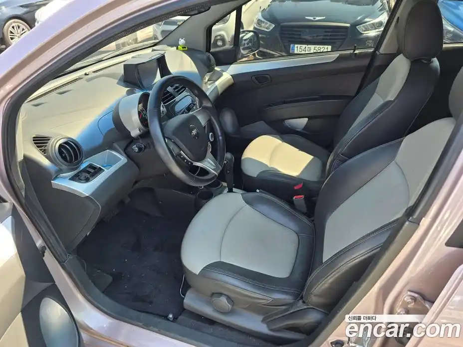 Chevrolet Spark 2011 1.0 автомат (гидро), фото 8