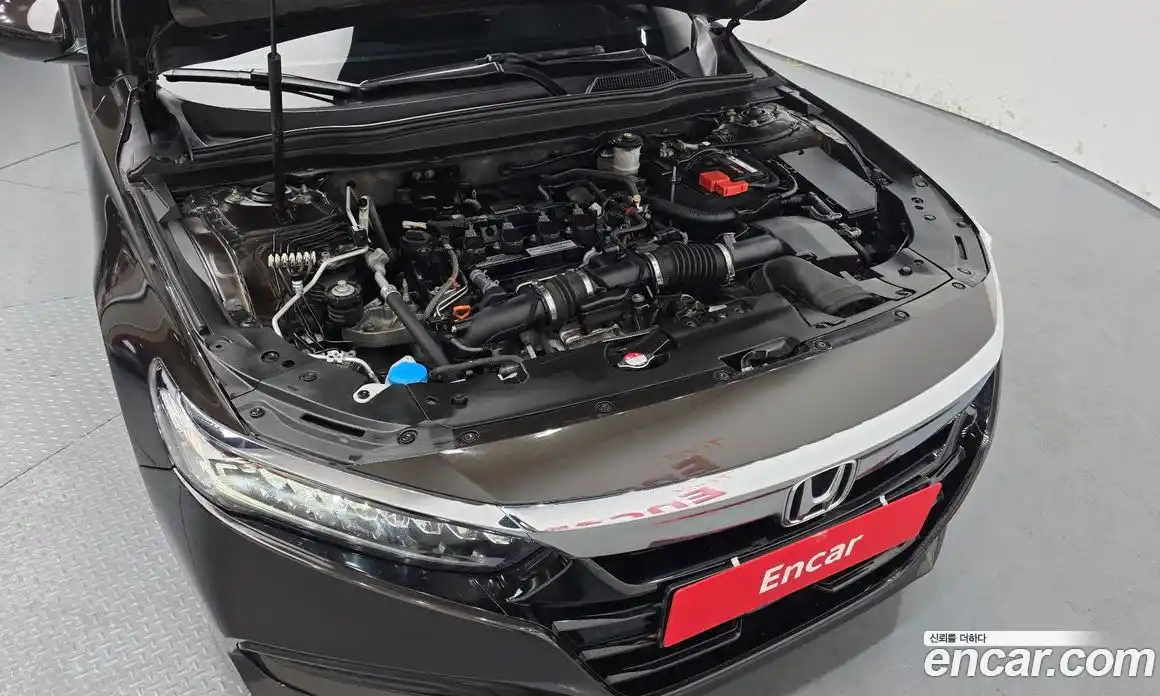 Honda Accord 2019 1.5 автомат (гидро), фото 6