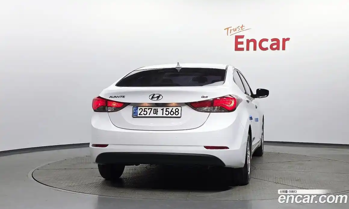 Hyundai Avante 2013 1.6 автомат (гидро), фото 4