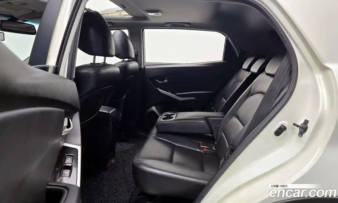 SsangYong Korando 2014 2.0 автомат (гидро), фото 12