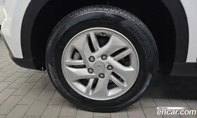Hyundai Venue 2024 1.6 автомат (гидро), миниатюра 5