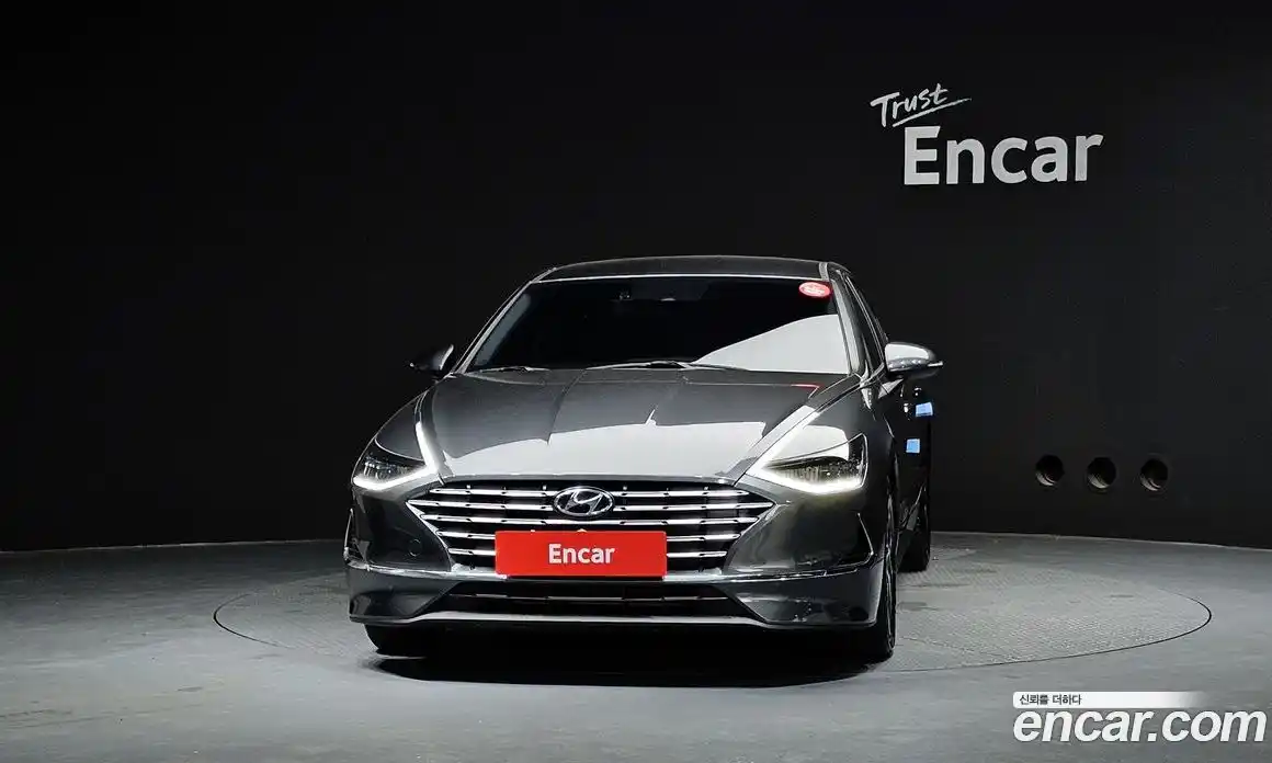 Hyundai Sonata 2022 2.0 автомат (гидро), фото 3