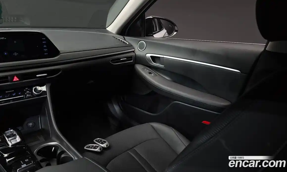 Hyundai Sonata 2021 2.0 автомат (гидро), фото 16