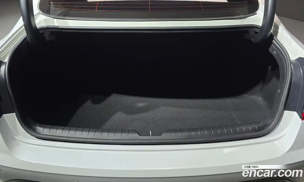 Hyundai Sonata 2021 2.0 автомат (гидро), фото 26