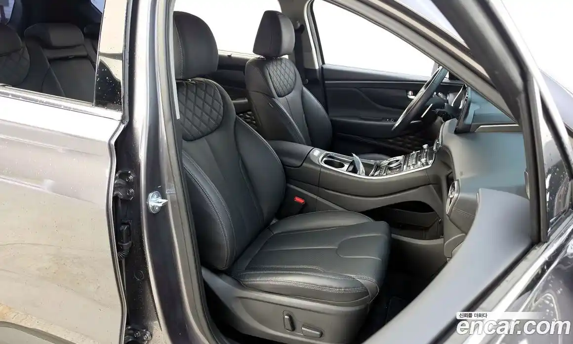 Hyundai Santa Fe 2023 1.6 автомат (гидро), фото 16