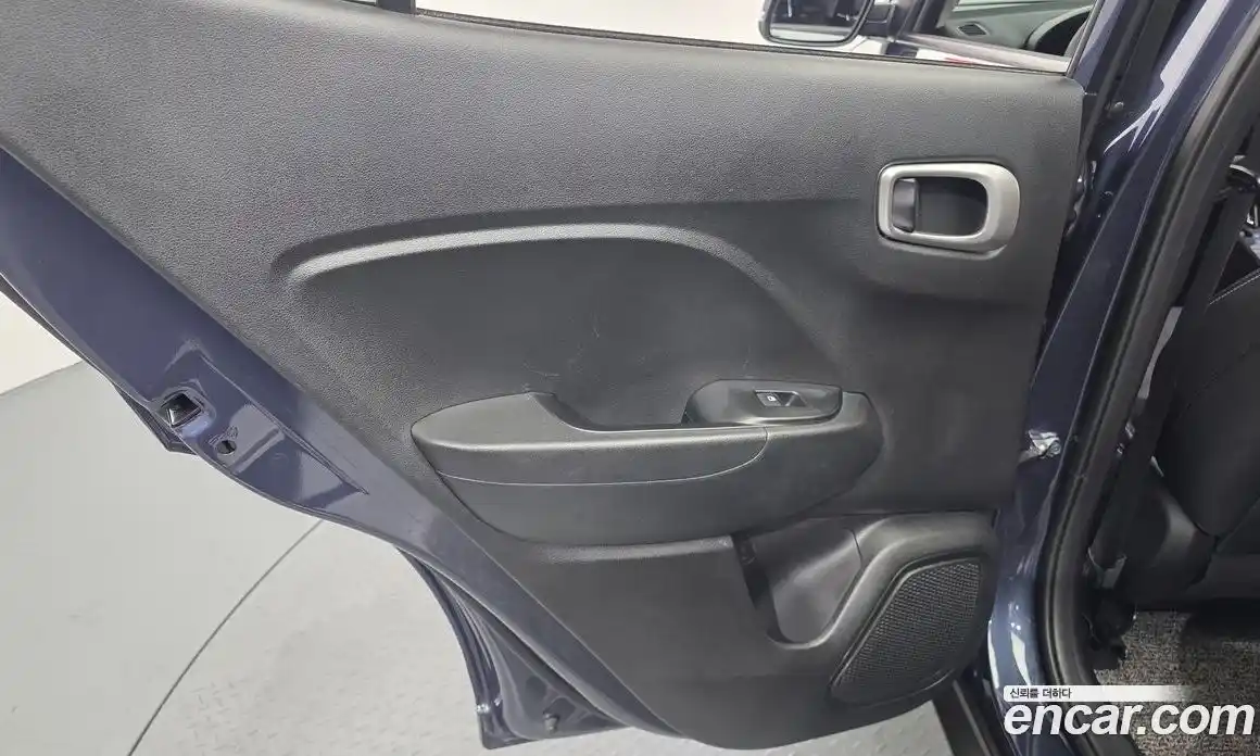 Hyundai Venue 2019 1.6 автомат (гидро), фото 15