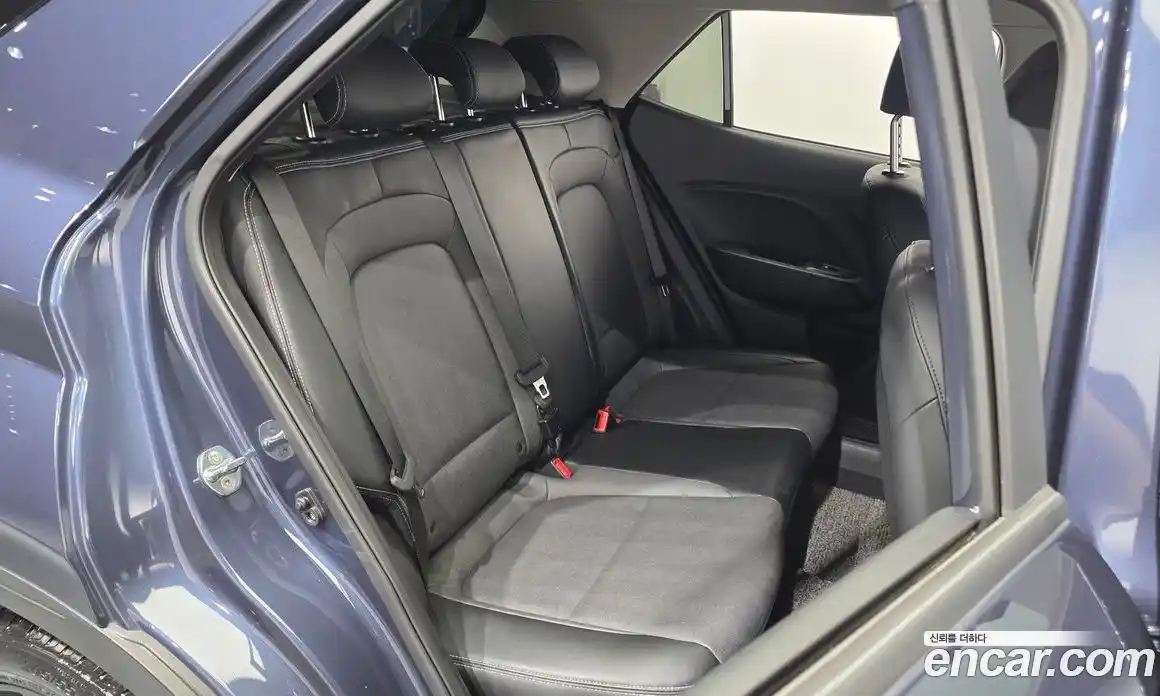 Hyundai Venue 2019 1.6 автомат (гидро), фото 18
