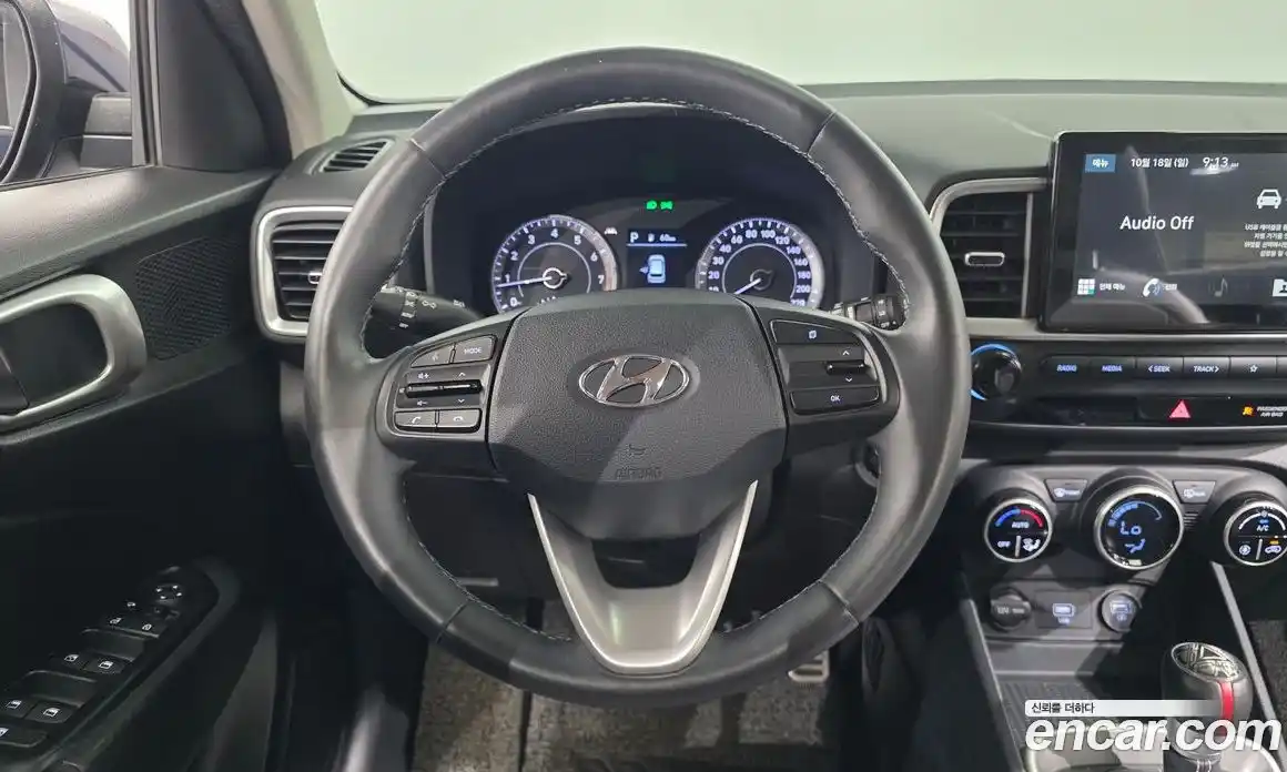 Hyundai Venue 2019 1.6 автомат (гидро), фото 21