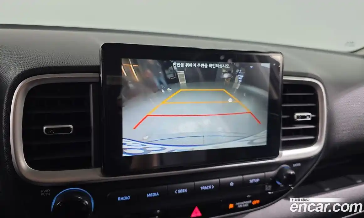 Hyundai Venue 2019 1.6 автомат (гидро), фото 22