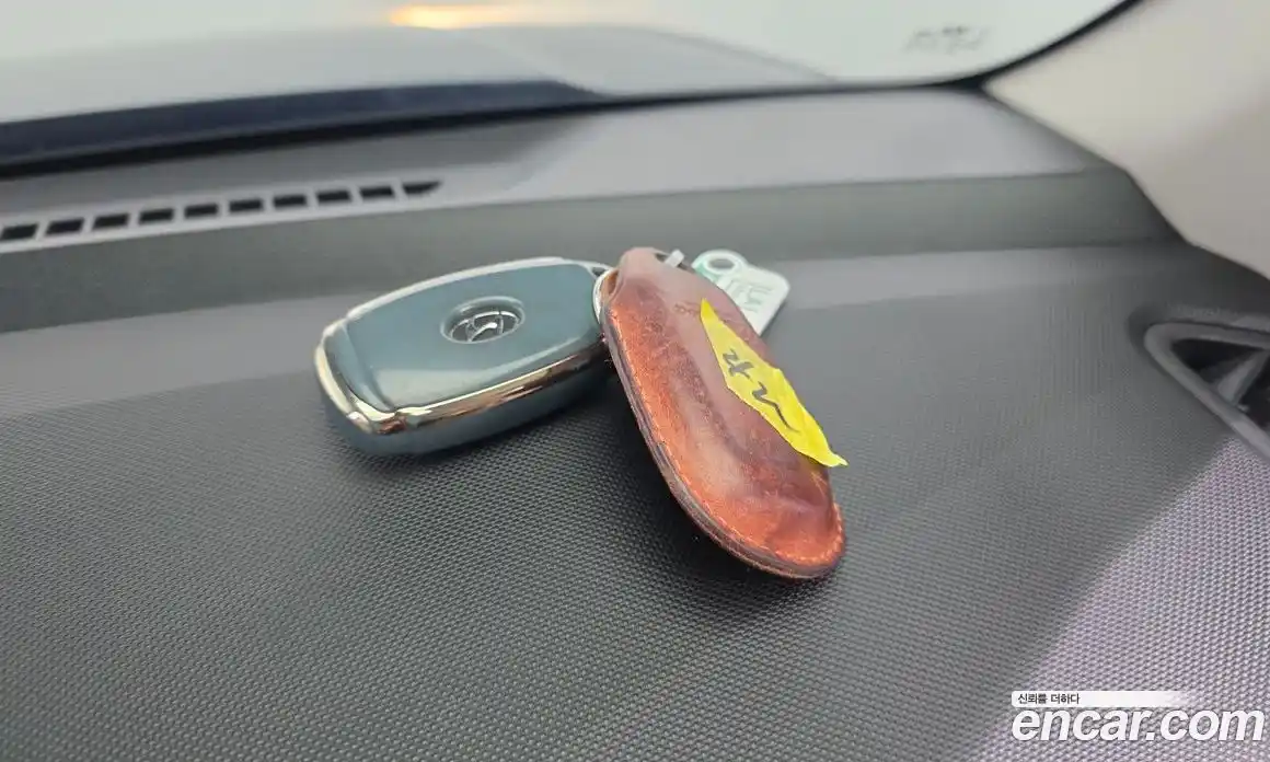 Hyundai Venue 2019 1.6 автомат (гидро), фото 23