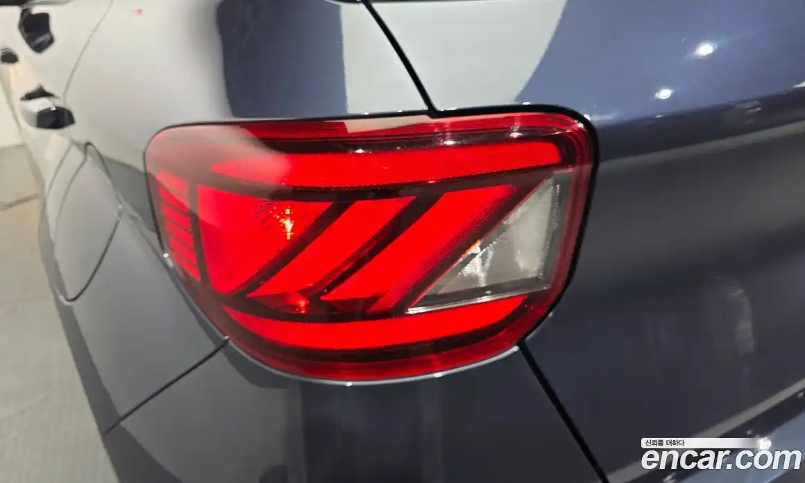 Hyundai Venue 2019 1.6 автомат (гидро), фото 9