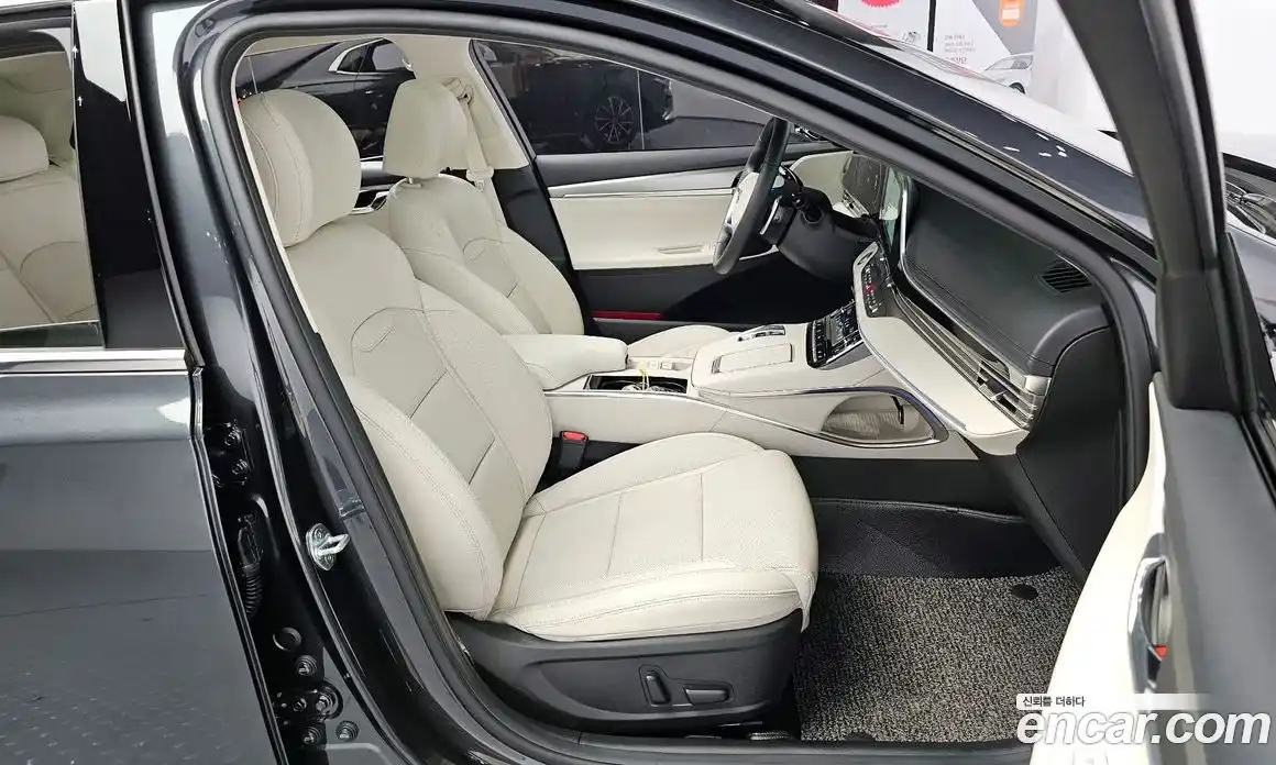 Hyundai Grandeur 2022 2.5 автомат (гидро), фото 13