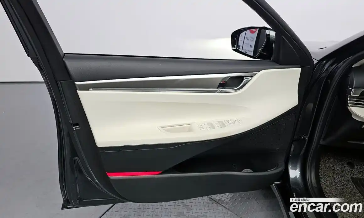 Hyundai Grandeur 2022 2.5 автомат (гидро), фото 14
