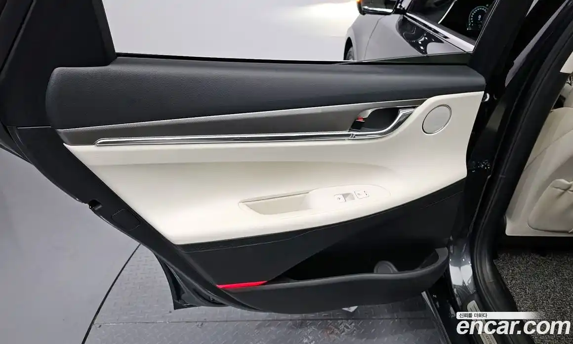 Hyundai Grandeur 2022 2.5 автомат (гидро), фото 15
