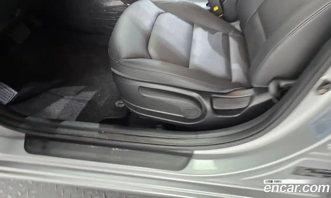 Hyundai Avante 2018 1.6 автомат (гидро), фото 29