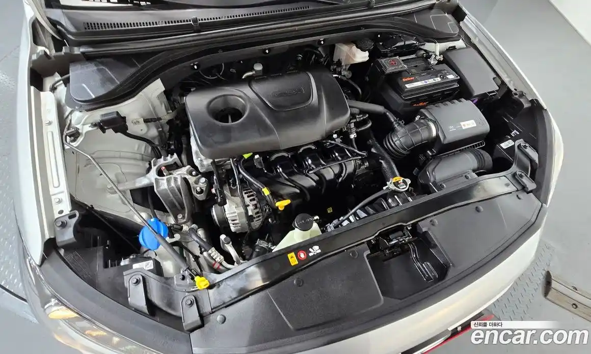 Hyundai Avante 2018 1.6 автомат (гидро), фото 6