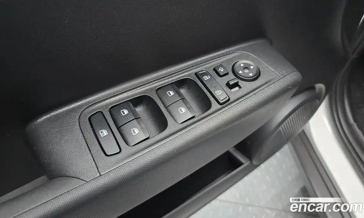 Hyundai Casper 2023 1.0 автомат (гидро), фото 15