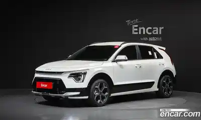 Kia Niro, 2025, 696 км