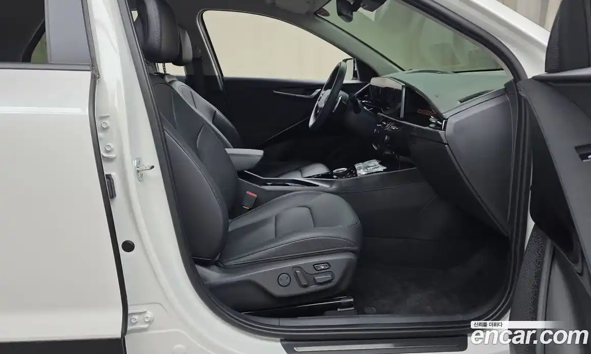 Kia Niro 2025 1.6 автомат (гидро), фото 16