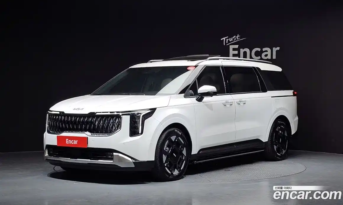 Kia Carnival 2025 1.6 автомат (гидро), фото 1