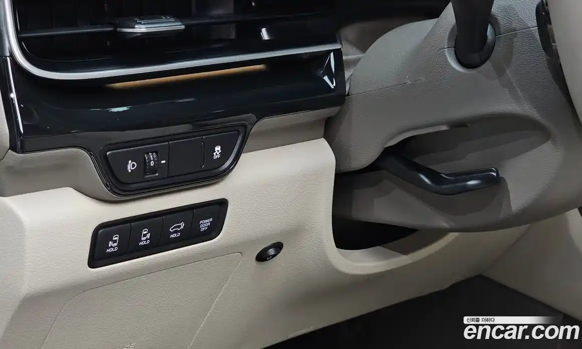 Kia Carnival 2025 1.6 автомат (гидро), фото 25