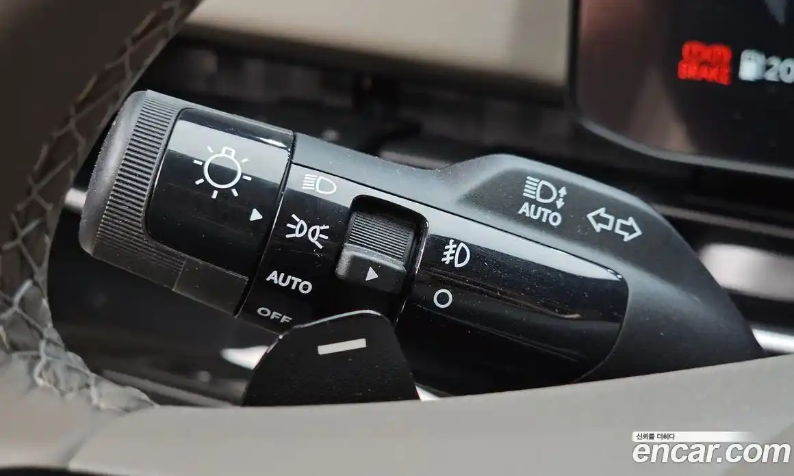 Kia Carnival 2025 1.6 автомат (гидро), фото 29