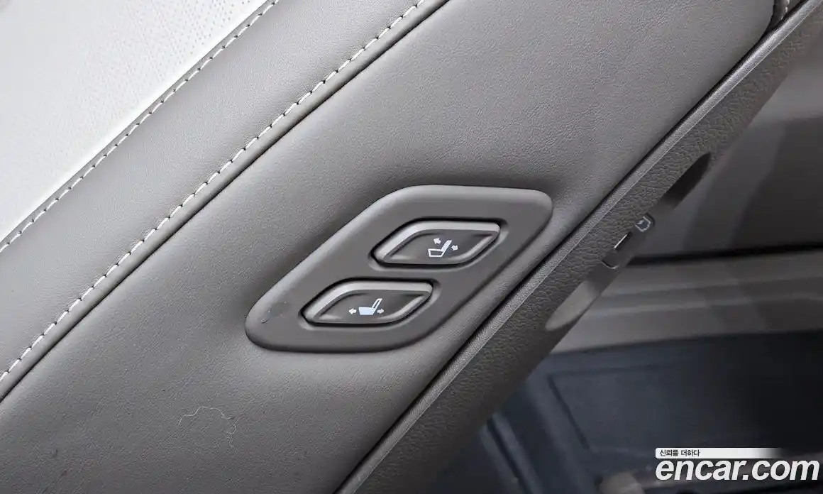 Kia Carnival 2025 1.6 автомат (гидро), фото 30