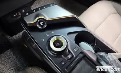 Kia EV6 2025 0.1 автомат (гидро), миниатюра 9