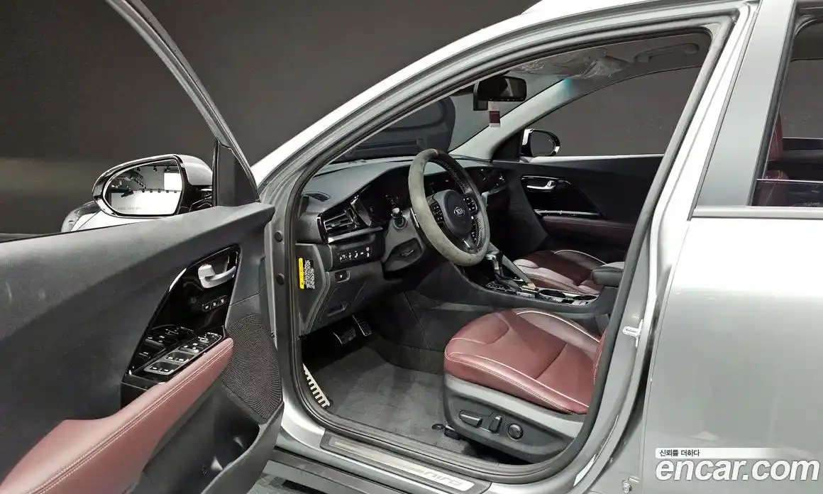 Kia Niro 2020 1.6 автомат (гидро), фото 13