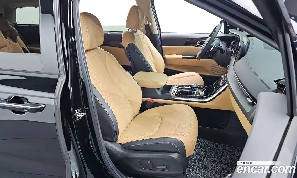 Kia Carnival 2023 3.5 автомат (гидро), фото 16