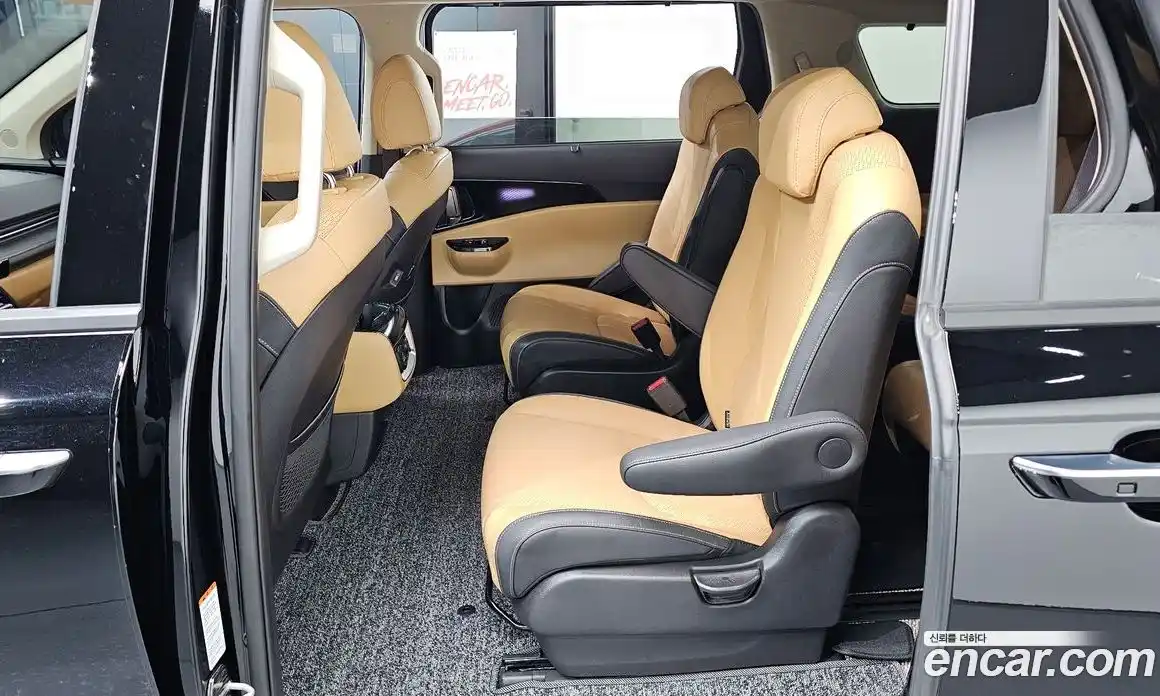 Kia Carnival 2023 3.5 автомат (гидро), фото 17