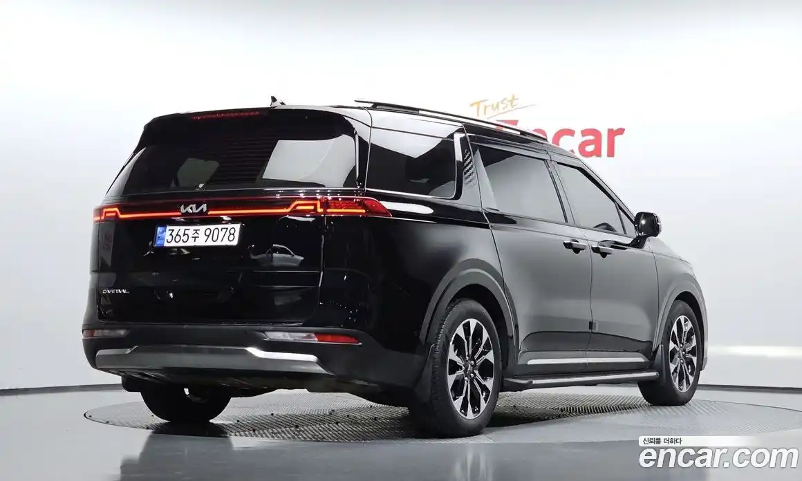 Kia Carnival 2023 3.5 автомат (гидро), фото 2