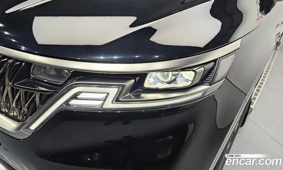 Kia Carnival 2023 3.5 автомат (гидро), фото 8