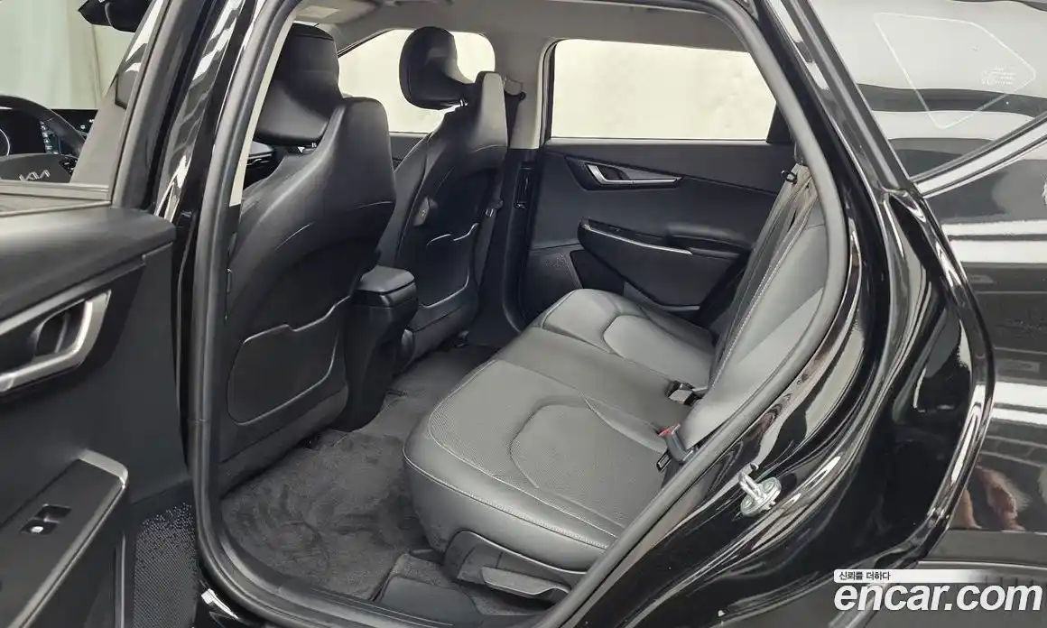 Kia EV6 2022 0.1 автомат (гидро), фото 15