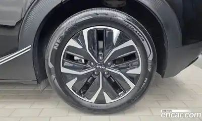 Kia EV6 2022 0.1 автомат (гидро), миниатюра 6
