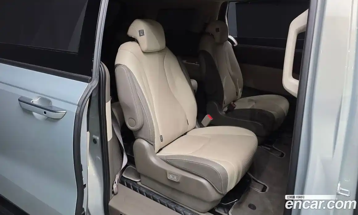 Kia Carnival 2024 3.5 автомат (гидро), фото 12