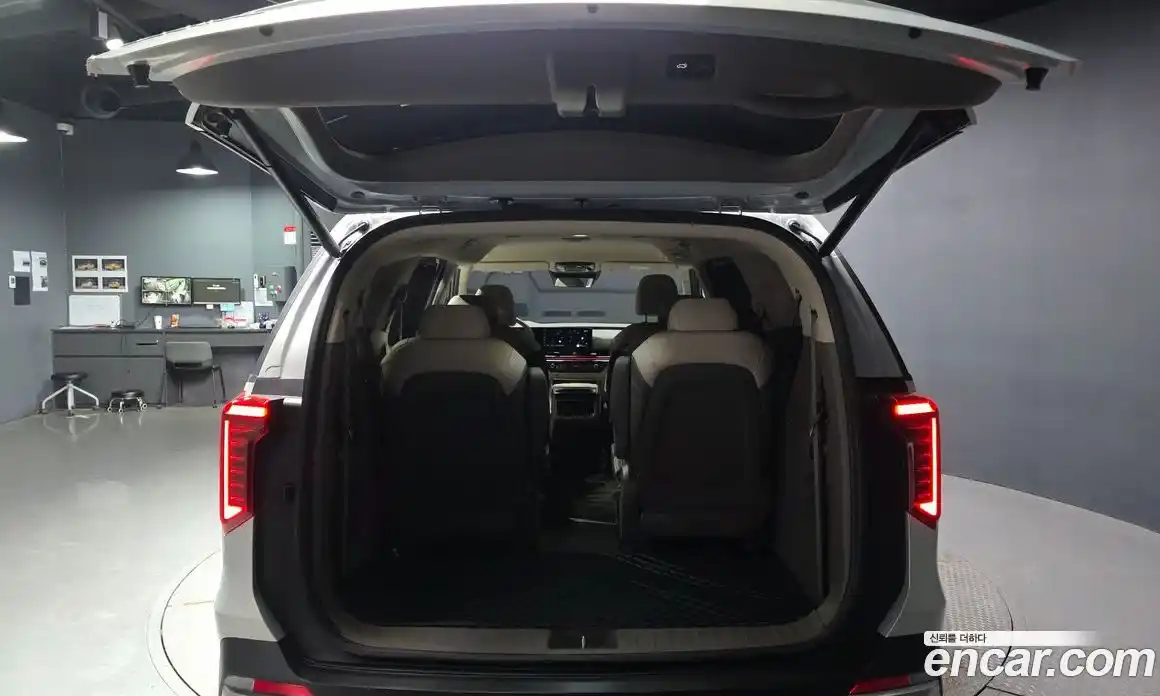 Kia Carnival 2024 3.5 автомат (гидро), фото 20