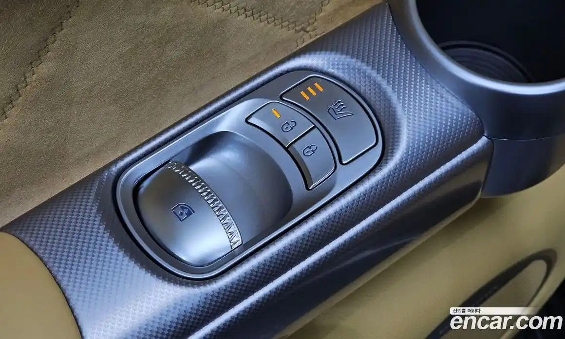 Genesis GV60 2025 0.1 автомат (гидро), фото 27