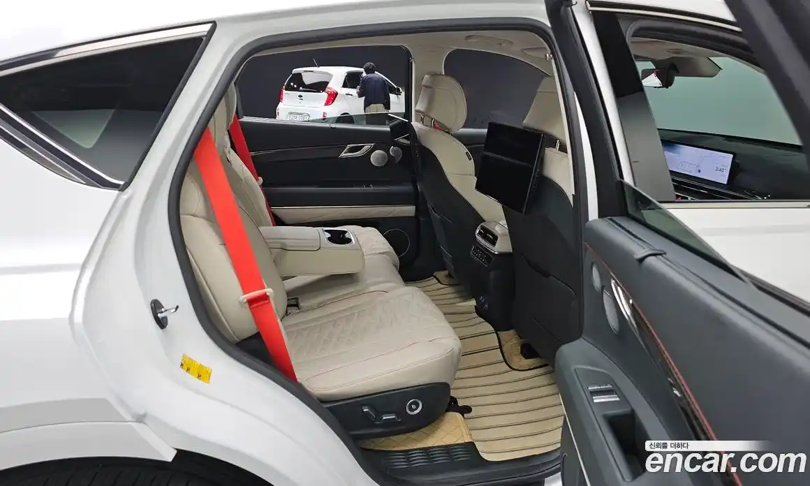 Genesis GV80 2024 3.5 автомат (гидро), фото 17