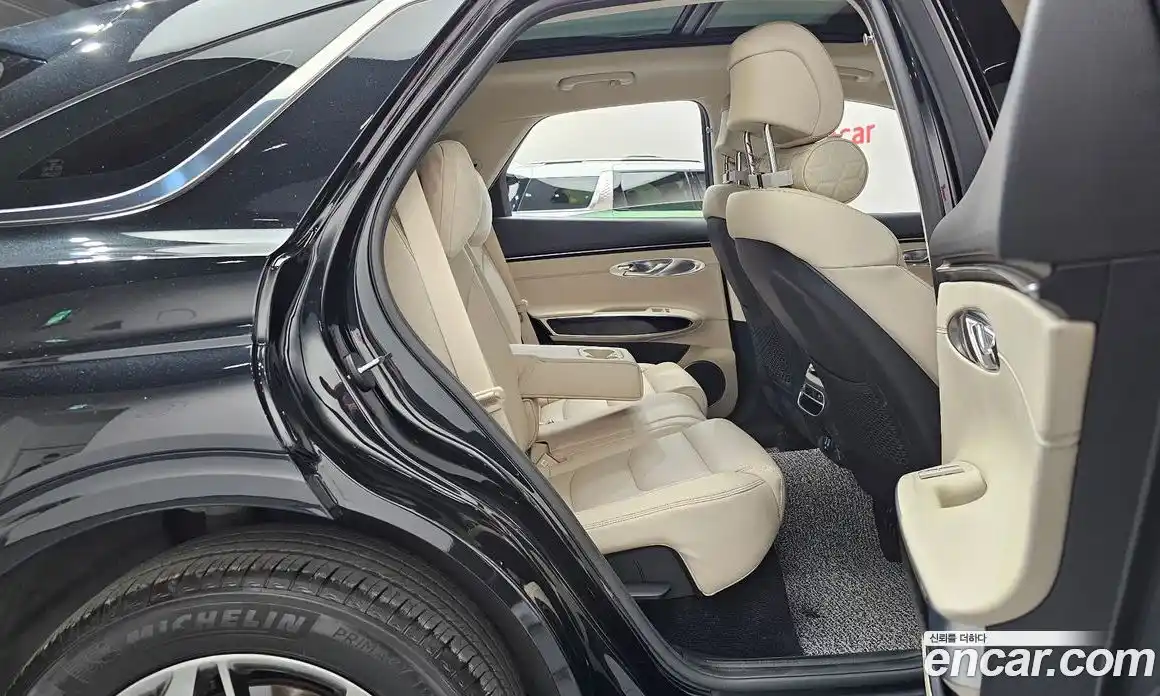 Genesis GV70 2023 2.5 автомат (гидро), фото 16