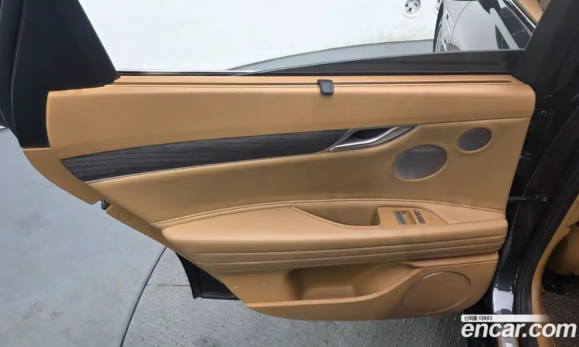 Genesis G80 2024 2.5 автомат (гидро), фото 15
