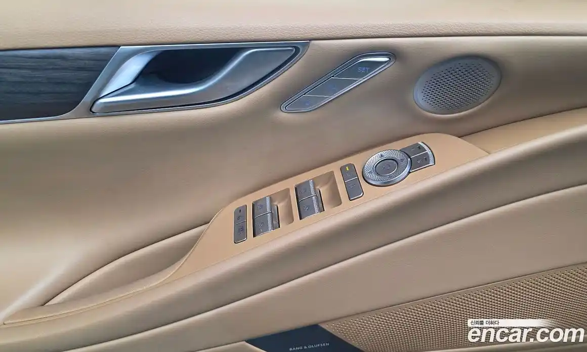 Genesis G80 2024 2.5 автомат (гидро), фото 27