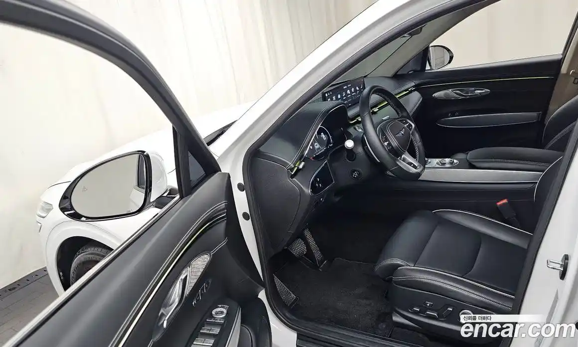 Genesis GV70 2022 0.1 автомат (гидро), фото 13