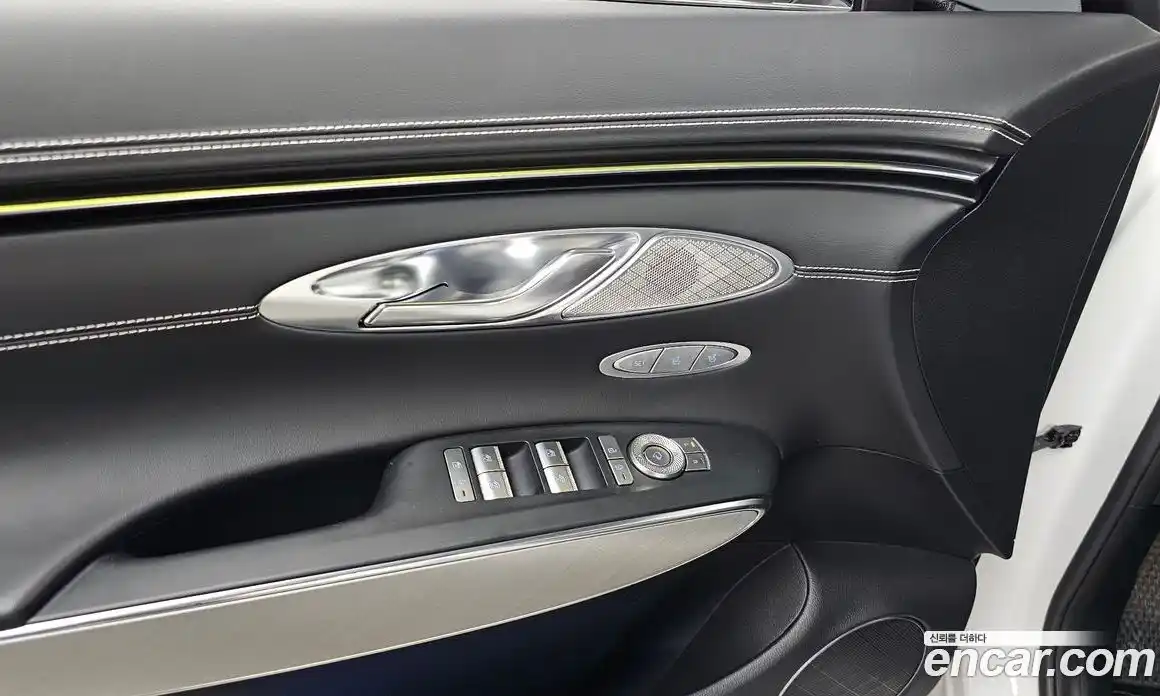 Genesis GV70 2022 0.1 автомат (гидро), фото 33