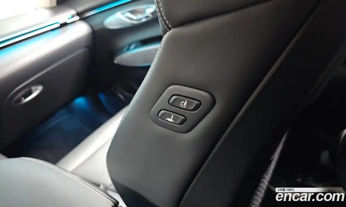 Genesis GV70 2022 0.1 автомат (гидро), фото 36